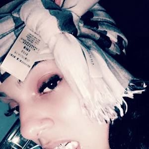 Meet your Posher, Jëńńï